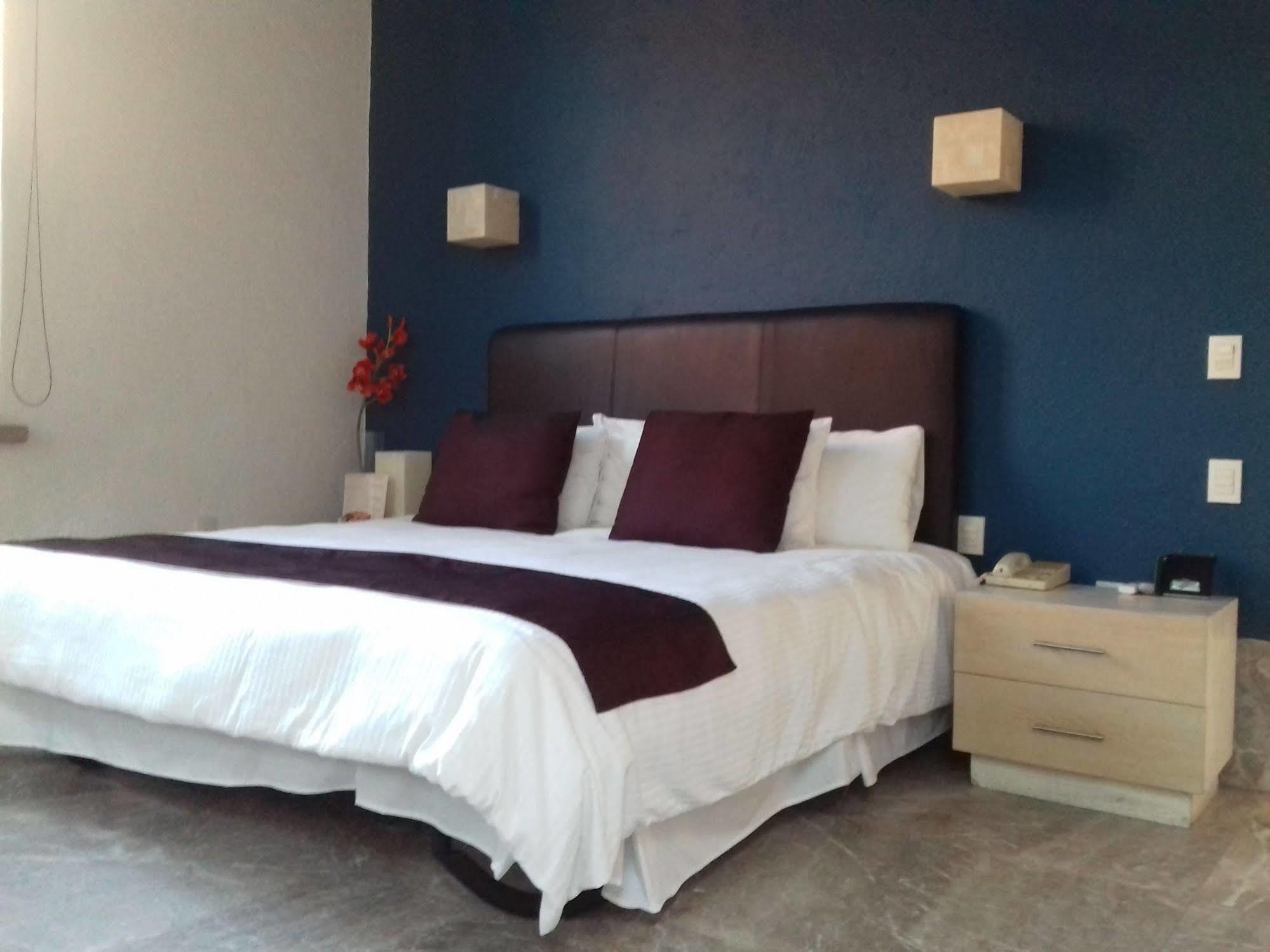Hotel & Spa Dona Urraca סאן מיגל דה אלנדה מראה חיצוני תמונה